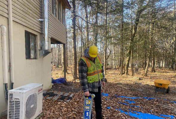 underground utility locating using radio mode